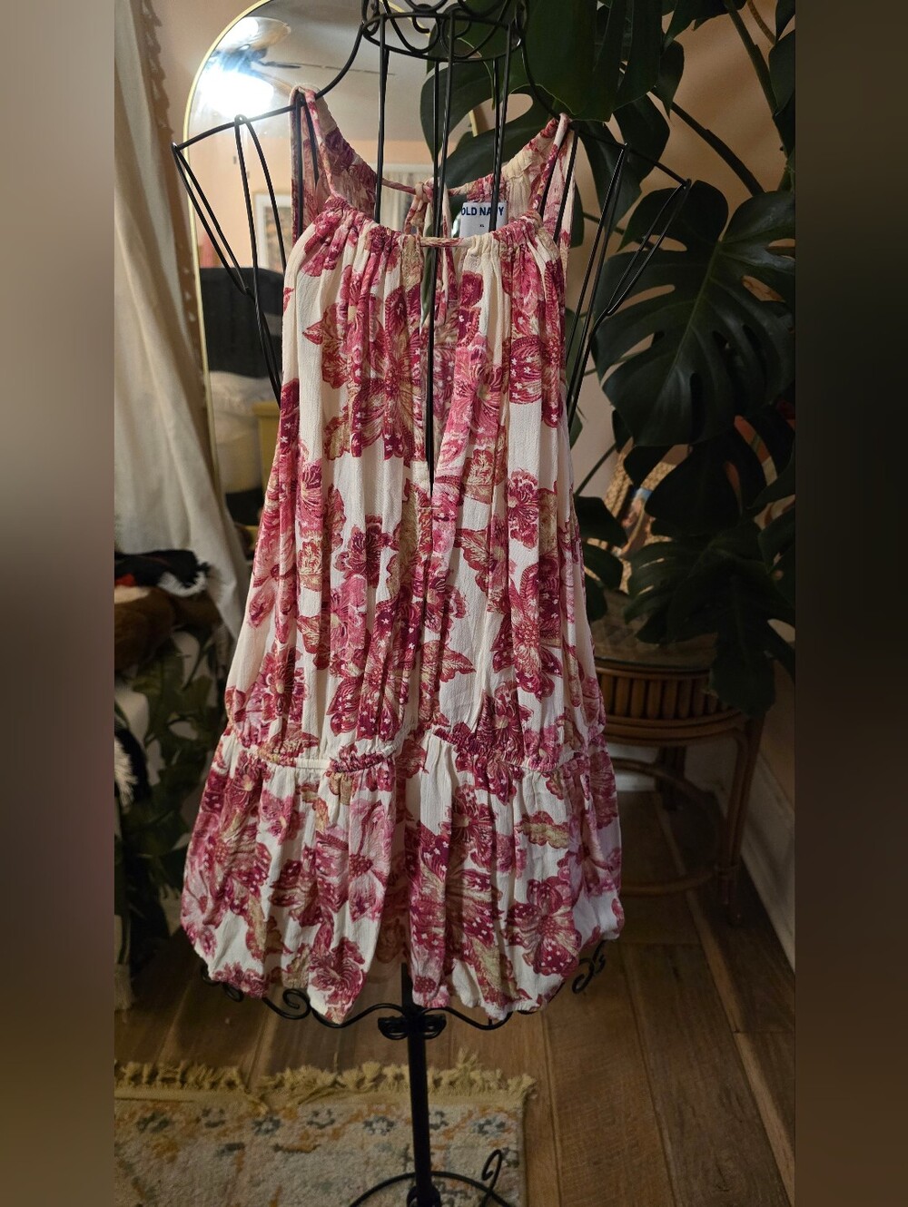 🐝🍯Old Navy Floral Split Keyhole Halter Drop Waist Peplum Tank Top XL
